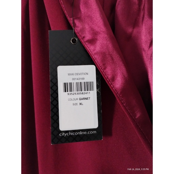 City Chic Devotion Maxi Dress - Picture 3 of 5